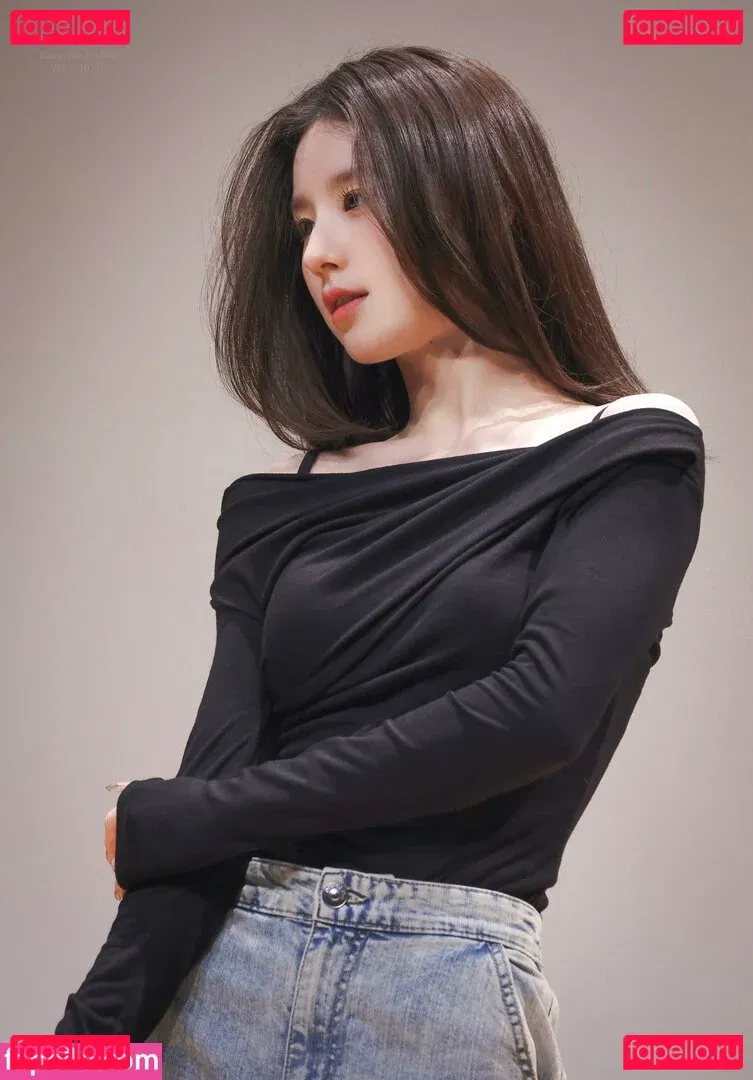 HeeJin Onlyfans Photo Gallery 