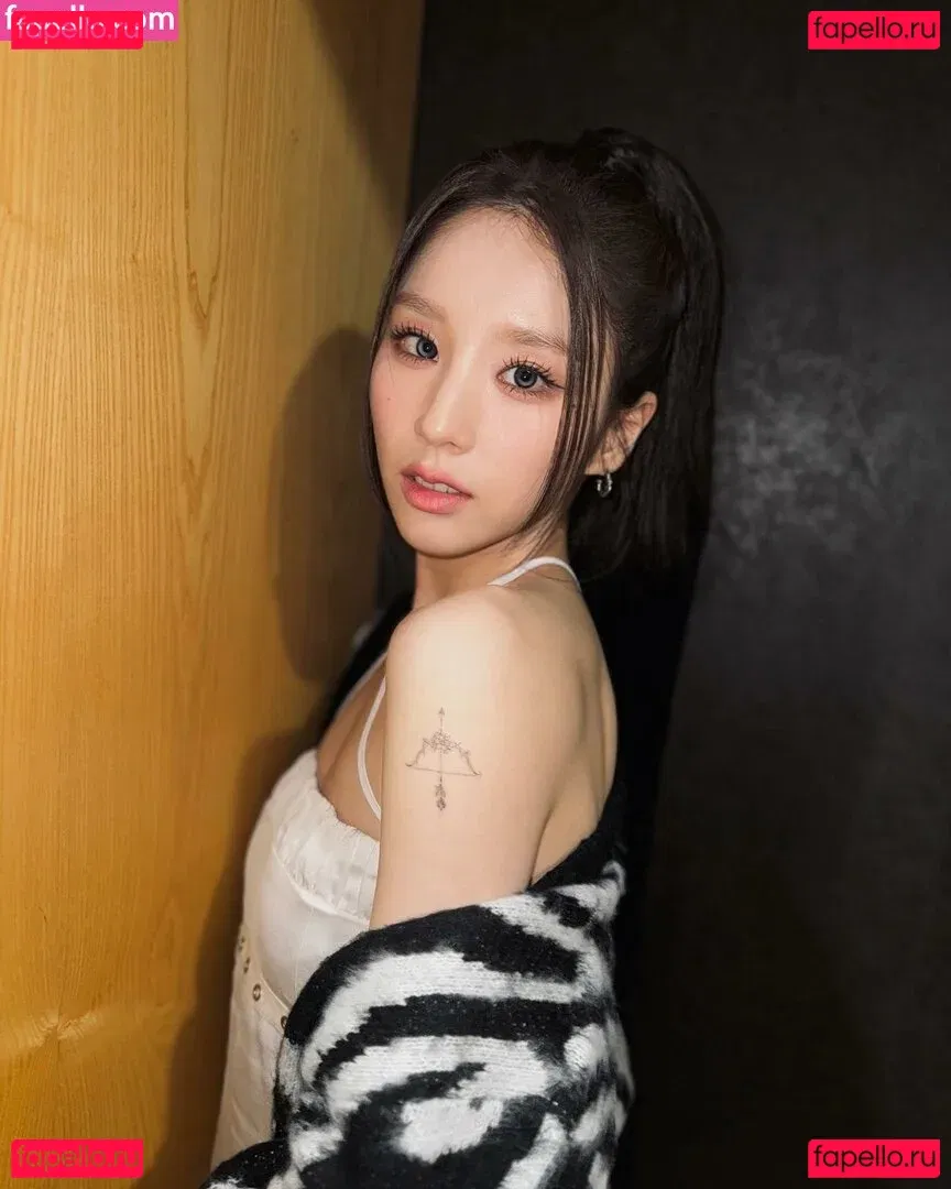 HeeJin Onlyfans Photo Gallery 