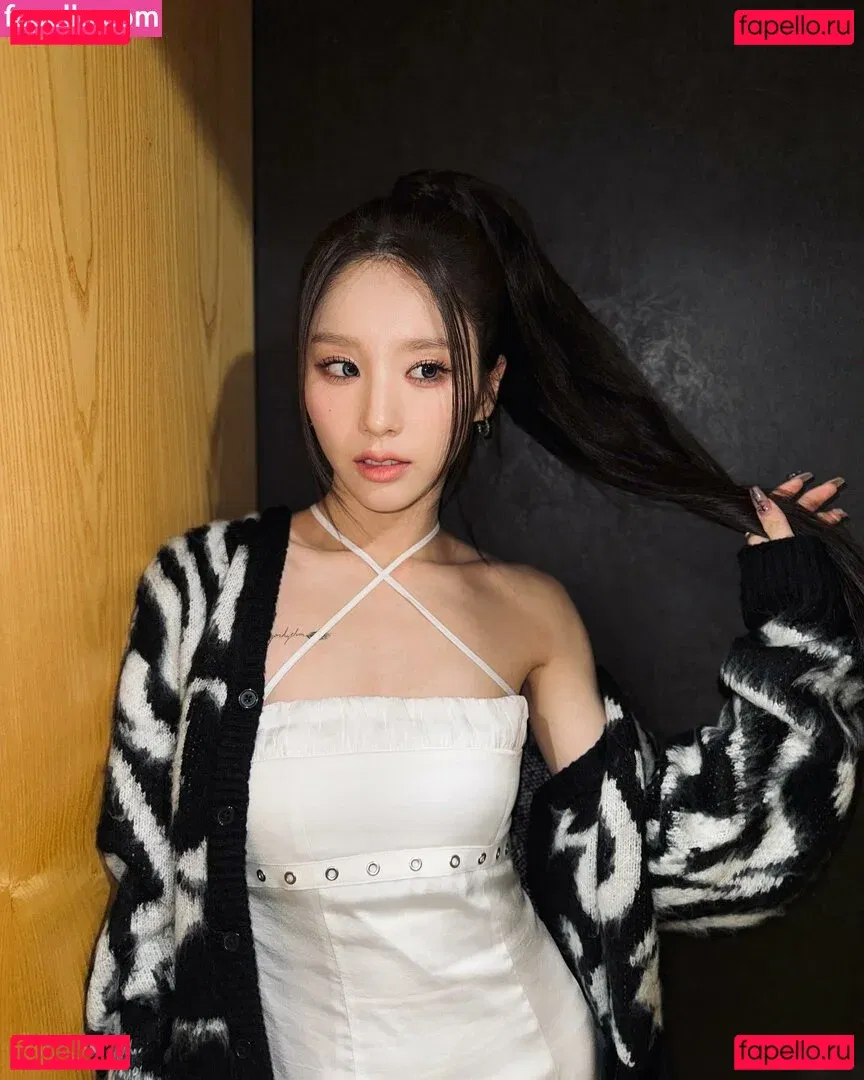 HeeJin Onlyfans Photo Gallery 