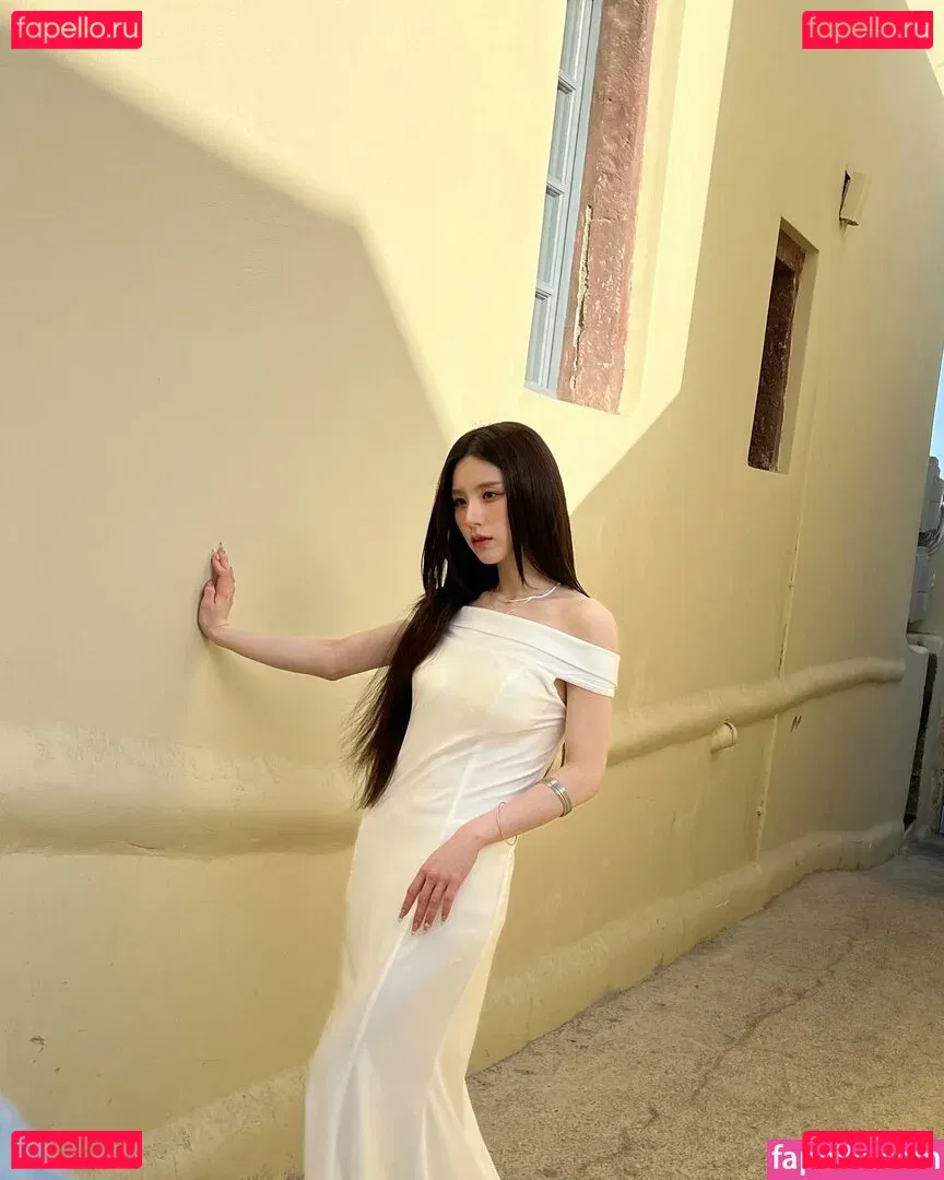 HeeJin Onlyfans Photo Gallery 