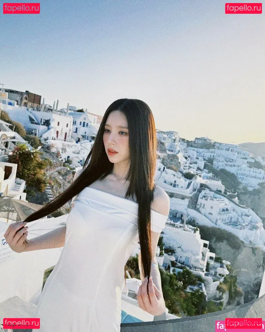 HeeJin Onlyfans Photo Gallery 