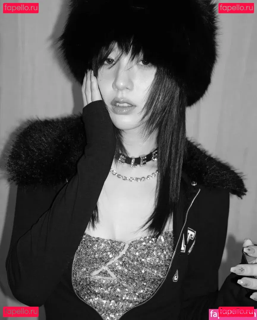 HeeJin Onlyfans Photo Gallery 