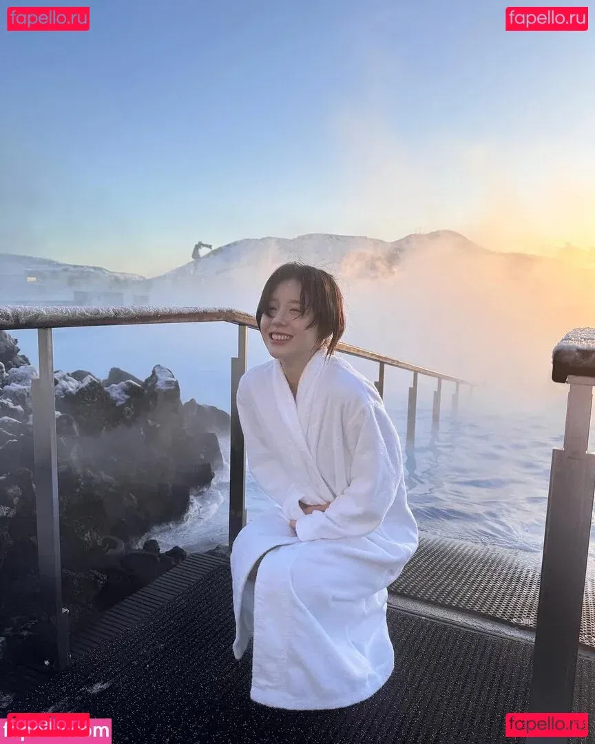 HeeJin Onlyfans Photo Gallery 