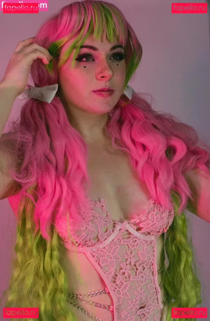 Ivieenova Onlyfans Photo Gallery 