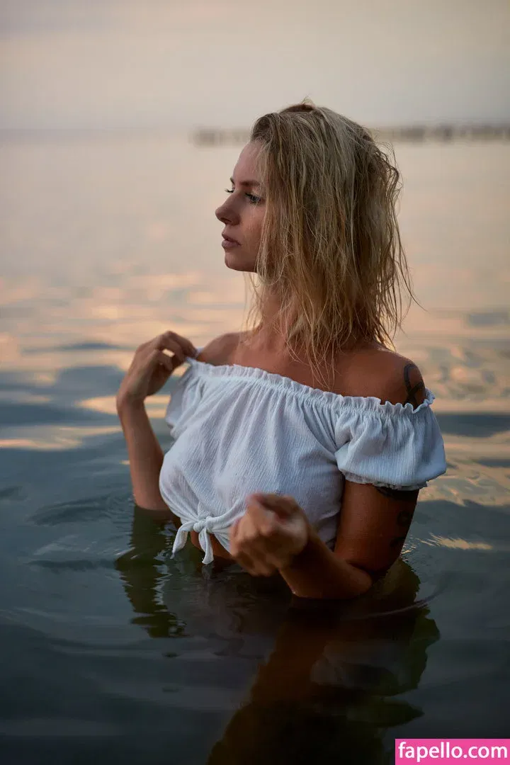 Meli_1019 Onlyfans Photo Gallery 