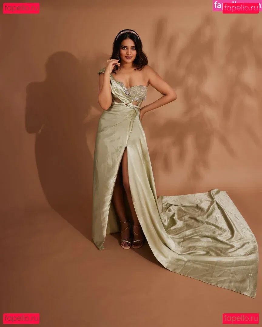 Nidhhi Agerwal Onlyfans Photo Gallery 