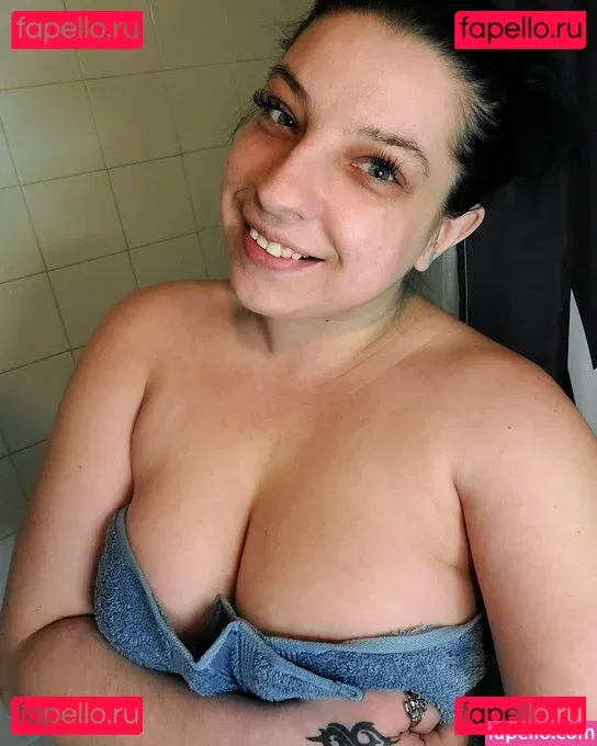 be4utiful.dis4ster Onlyfans Photo Gallery 