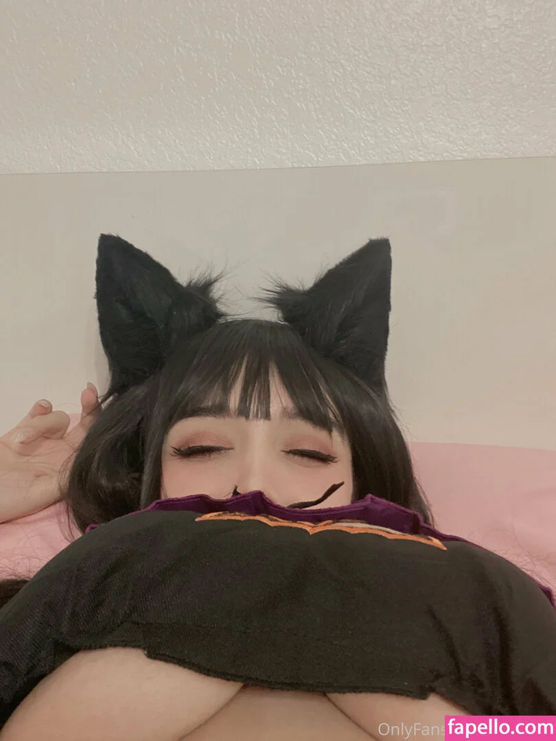 surinrini Onlyfans Photo Gallery 