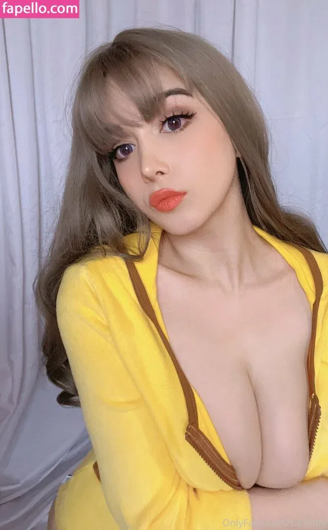 surinrini Onlyfans Photo Gallery 