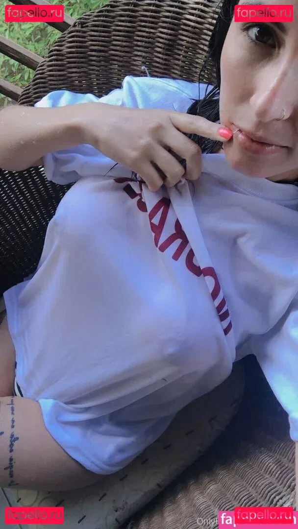 lamicacol Onlyfans Photo Gallery 