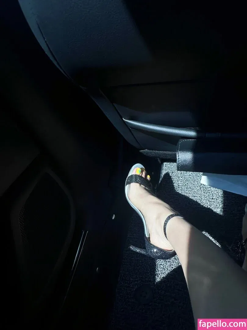 zmeixio Onlyfans Photo Gallery 