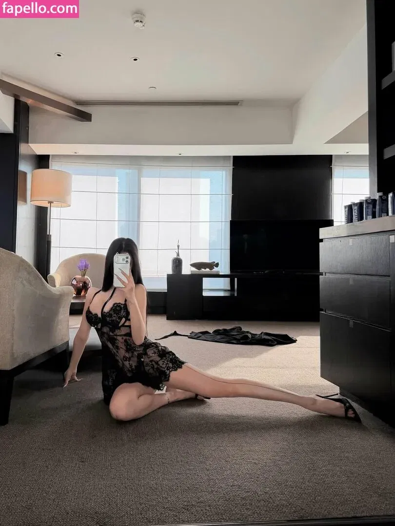 zmeixio Onlyfans Photo Gallery 