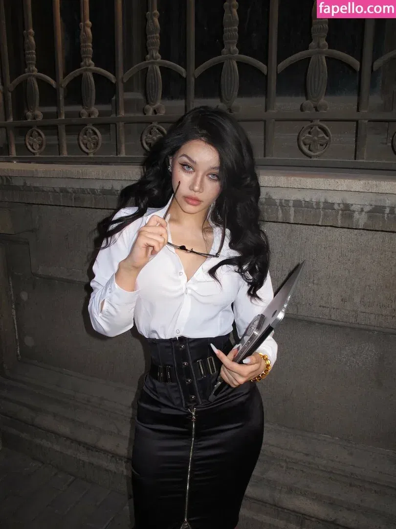 zmeixio Onlyfans Photo Gallery 