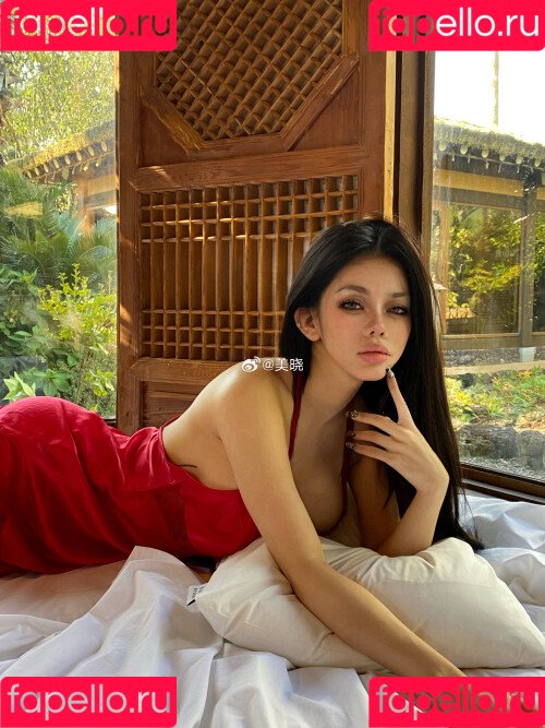 zmeixio Onlyfans Photo Gallery 