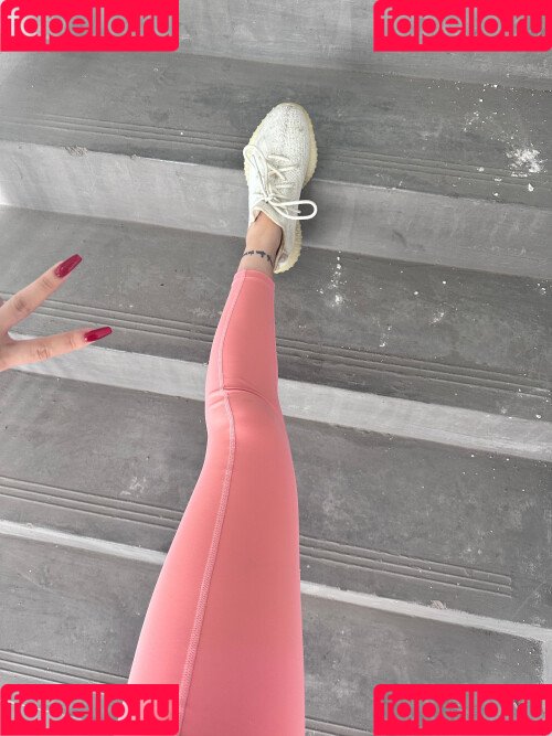 zmeixio Onlyfans Photo Gallery 