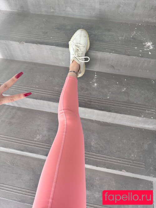 zmeixio Onlyfans Photo Gallery 