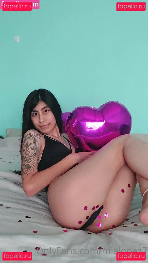 mialopez7 Onlyfans Photo Gallery 