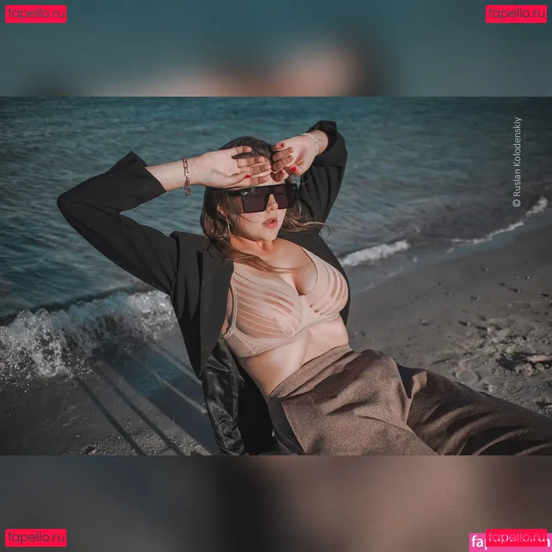 mia_mor3 Onlyfans Photo Gallery 