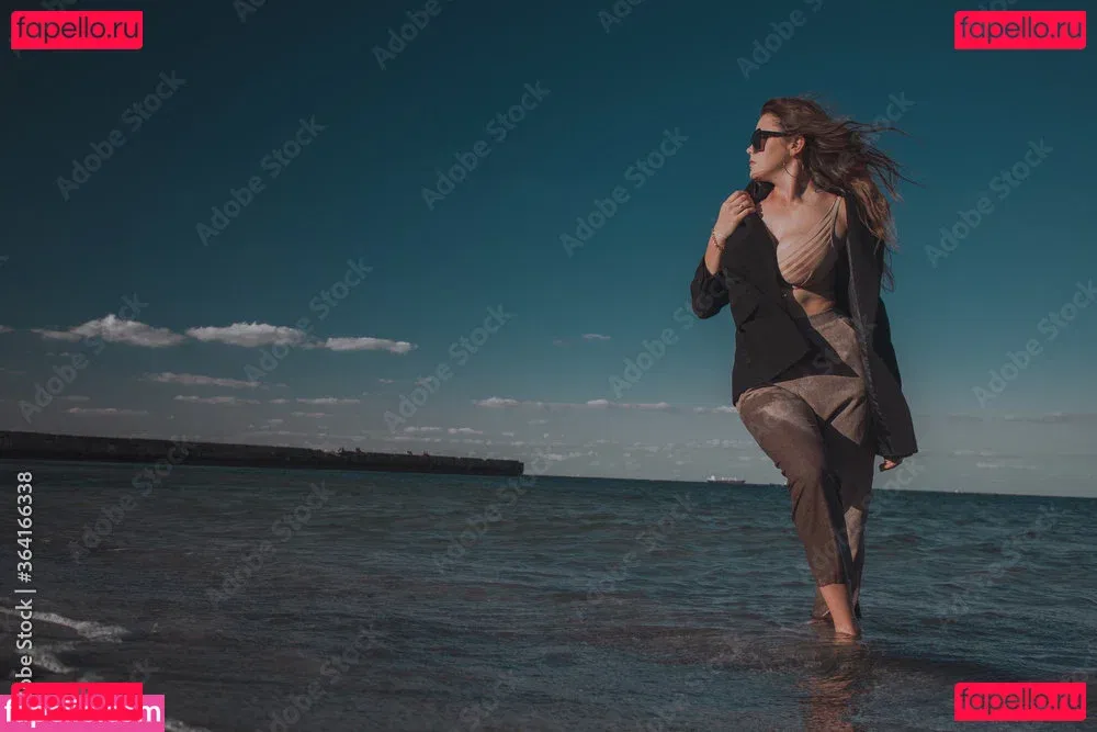 mia_mor3 Onlyfans Photo Gallery 