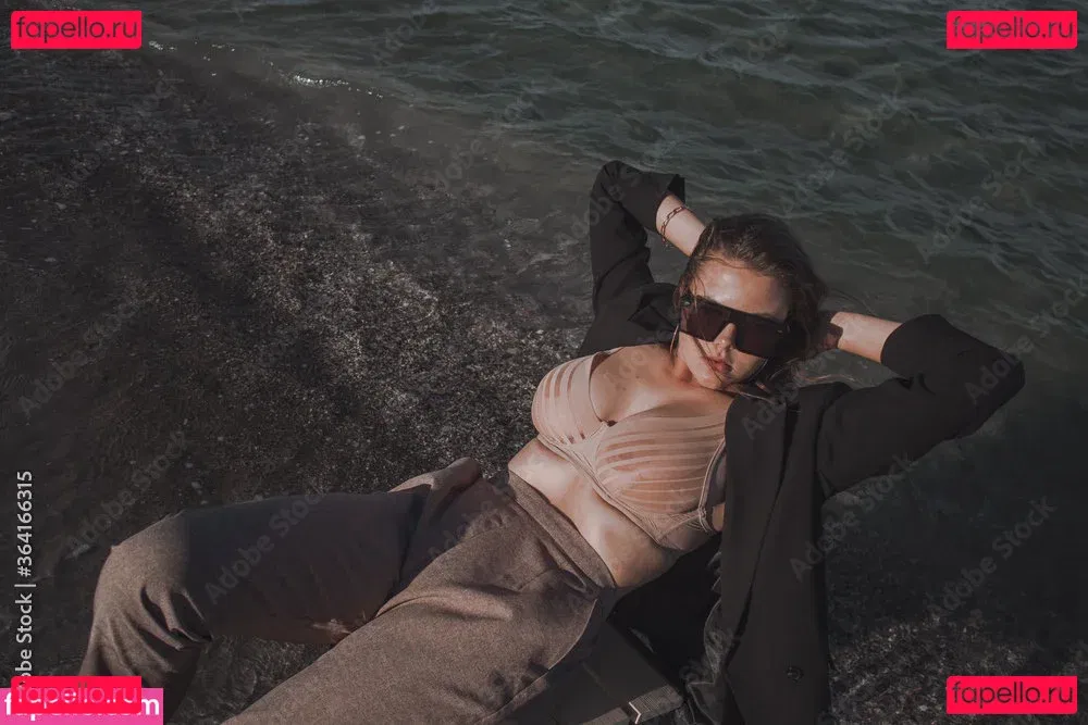 mia_mor3 Onlyfans Photo Gallery 