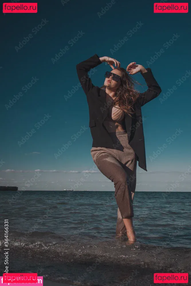 mia_mor3 Onlyfans Photo Gallery 