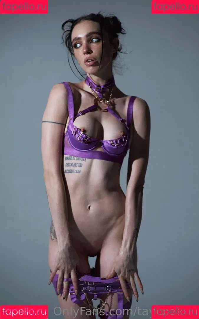 Taylor Zahn Onlyfans Photo Gallery 