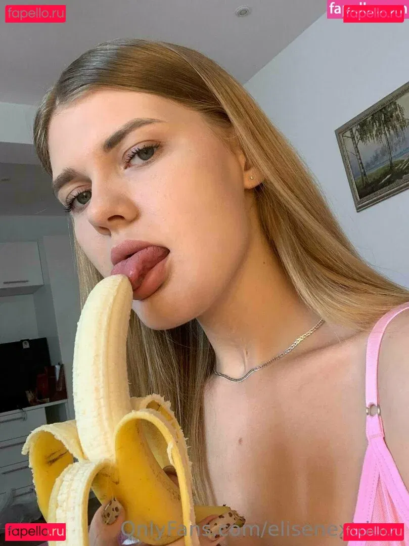 elisenextdoor Onlyfans Photo Gallery 