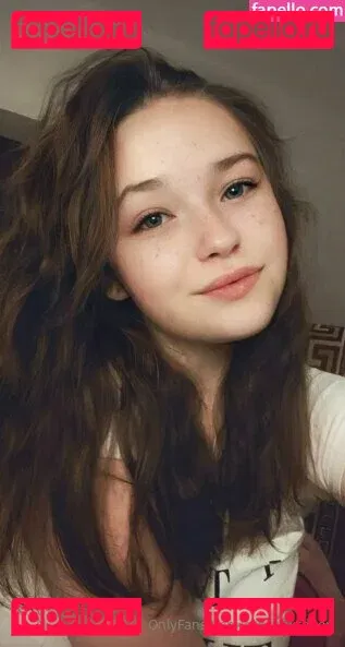 elisenextdoor Onlyfans Photo Gallery 