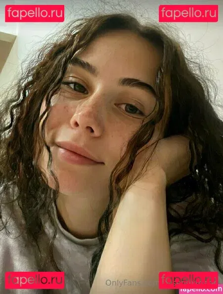 elisenextdoor Onlyfans Photo Gallery 