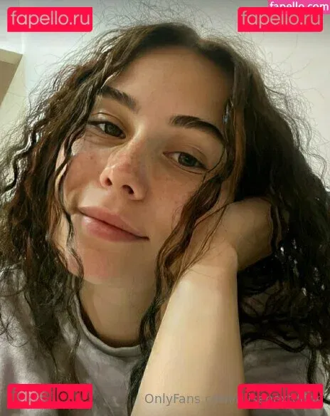 elisenextdoor Onlyfans Photo Gallery 