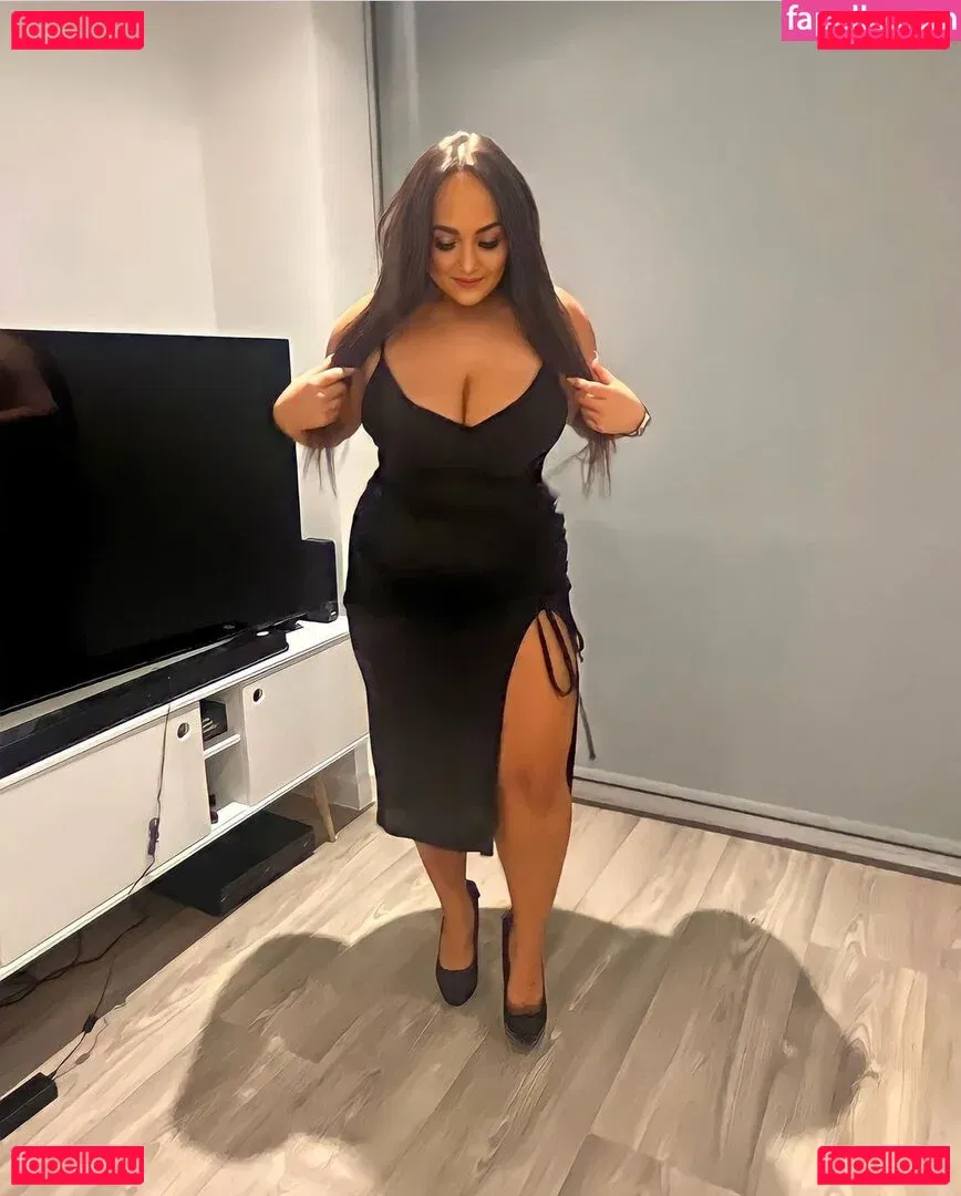 Littlemissdoubleg Onlyfans Photo Gallery 