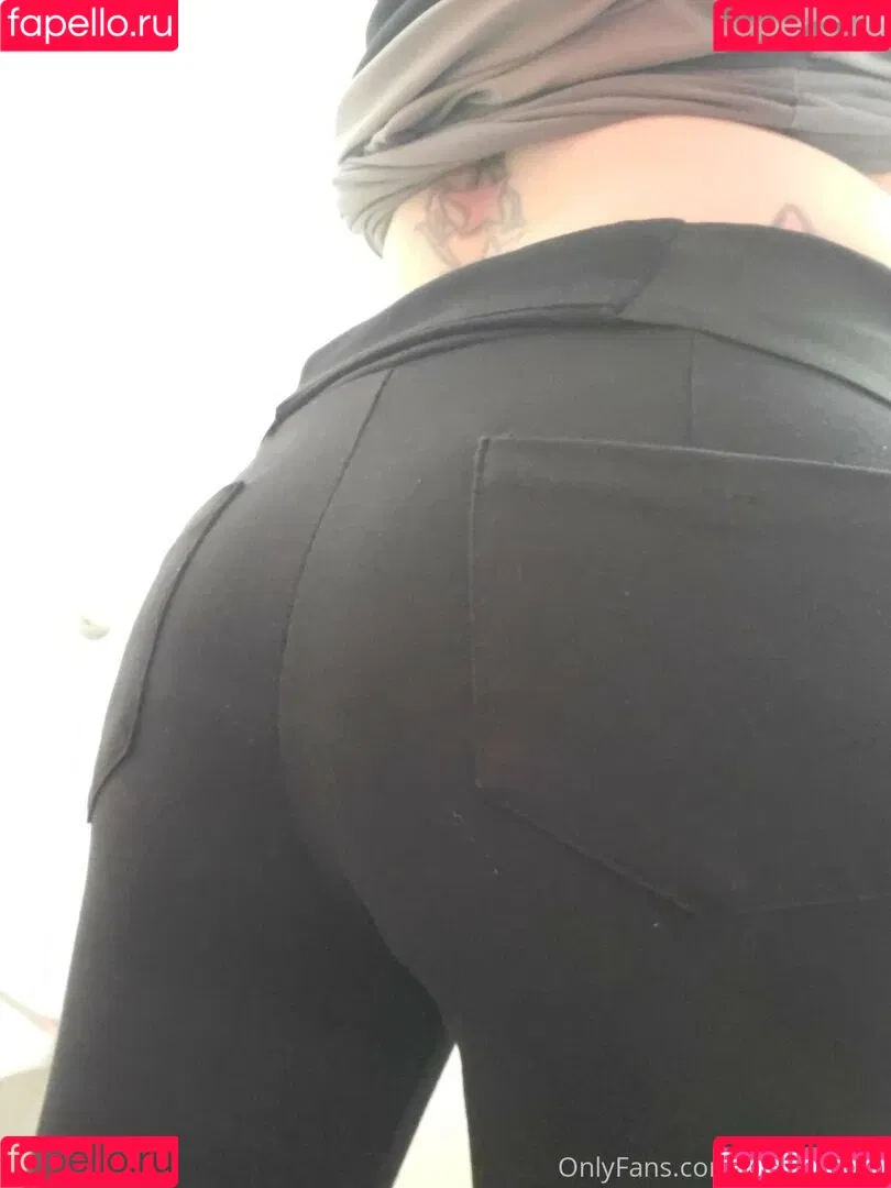 redravefree Onlyfans Photo Gallery 
