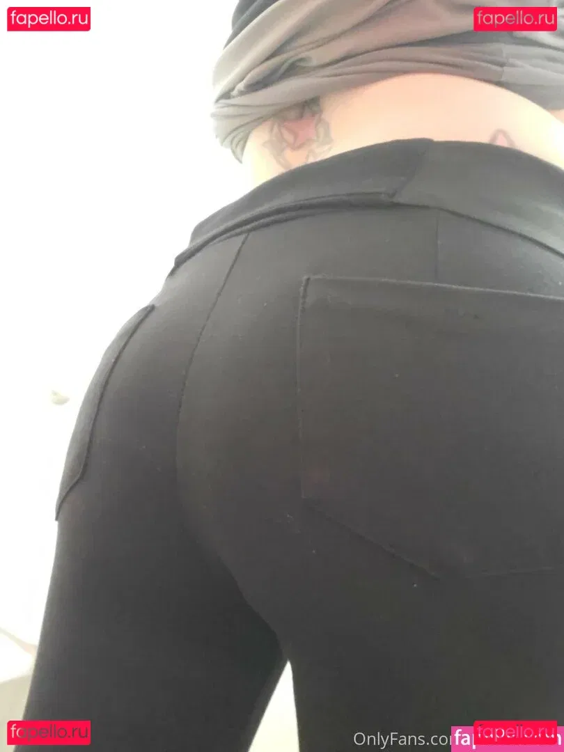 redravefree Onlyfans Photo Gallery 