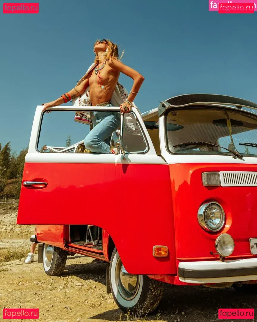 Daria Marinina Onlyfans Photo Gallery 