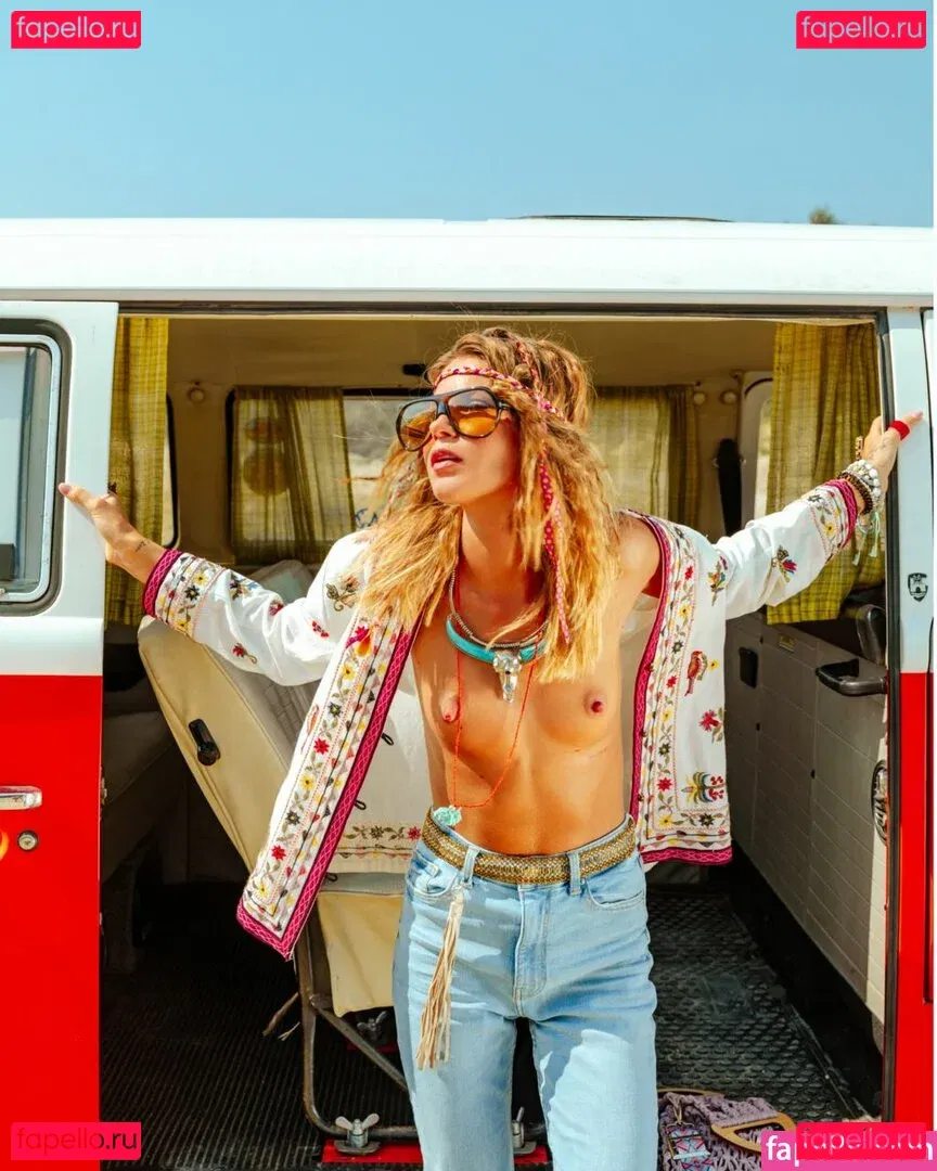 Daria Marinina Onlyfans Photo Gallery 