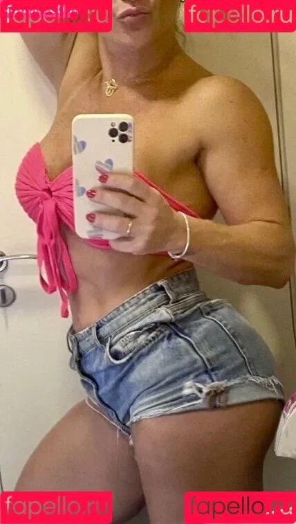 Nina Fernandez Onlyfans Photo Gallery 