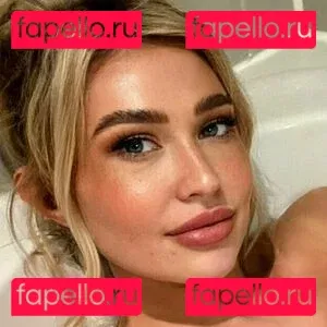 sophiereadeofficial Onlyfans Photo Gallery 