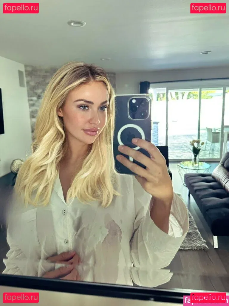 sophiereadeofficial Onlyfans Photo Gallery 