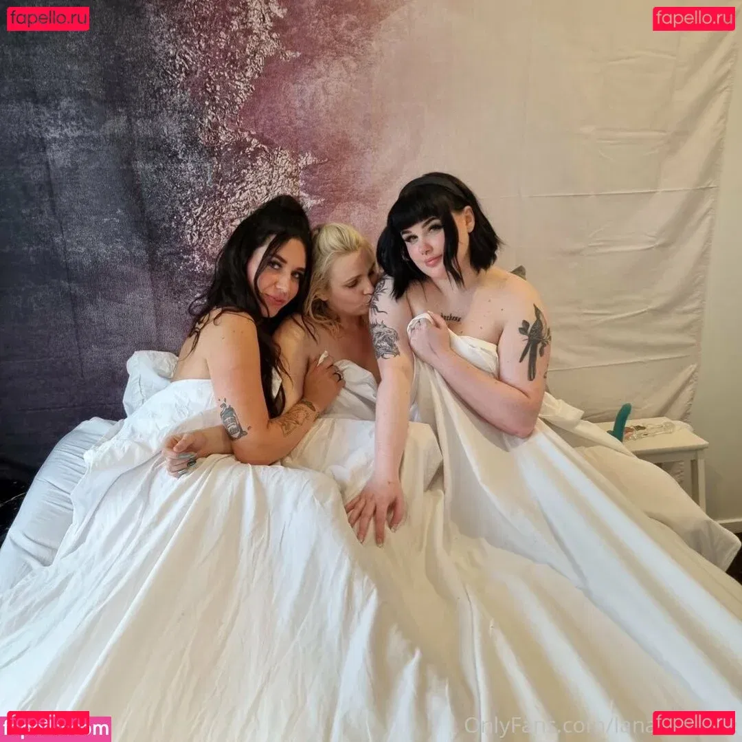 lanawildfree Onlyfans Photo Gallery 