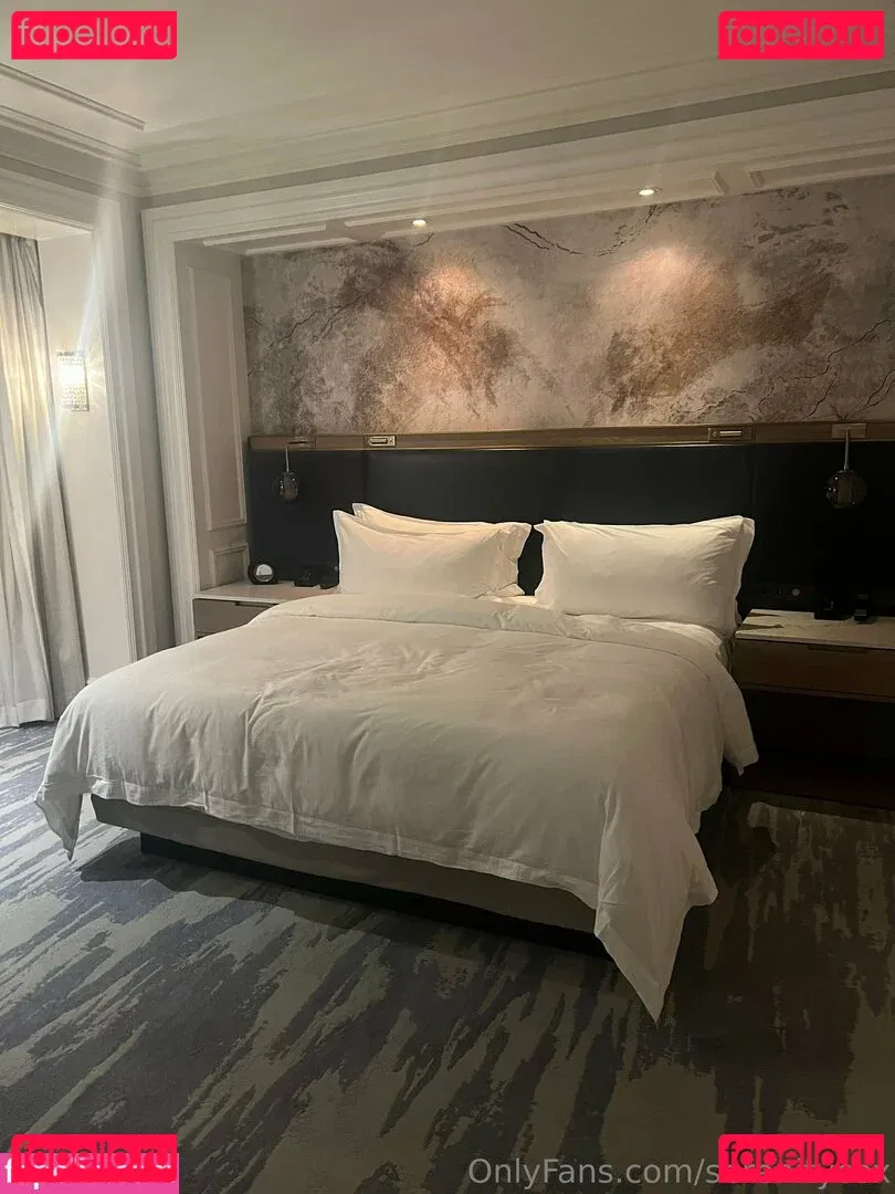 serenitycox Onlyfans Photo Gallery 