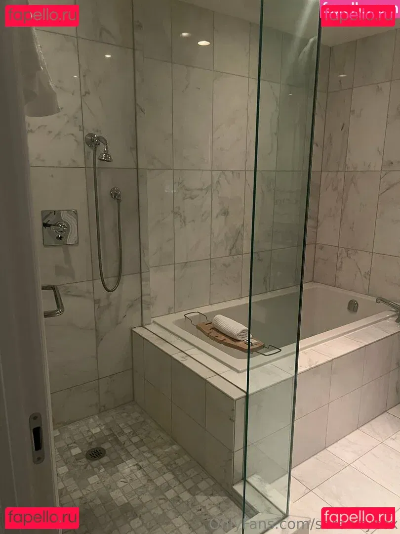 serenitycox Onlyfans Photo Gallery 