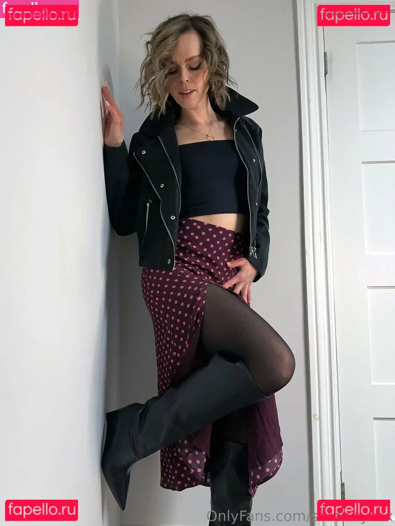 serenitycox Onlyfans Photo Gallery 