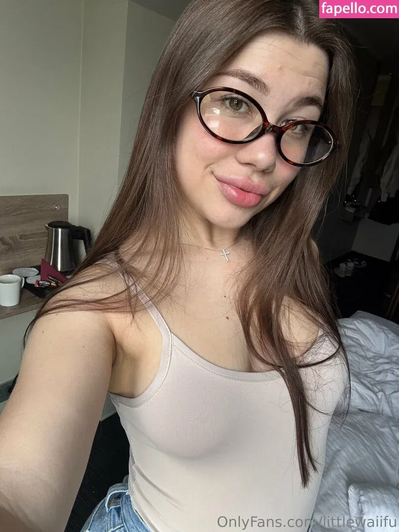 littlewaiifu Onlyfans Photo Gallery 