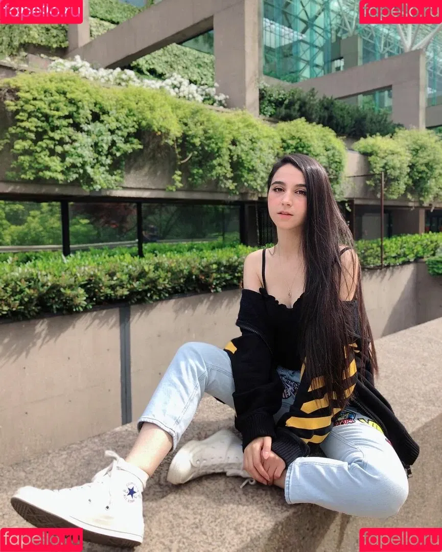 Midna Onlyfans Photo Gallery 