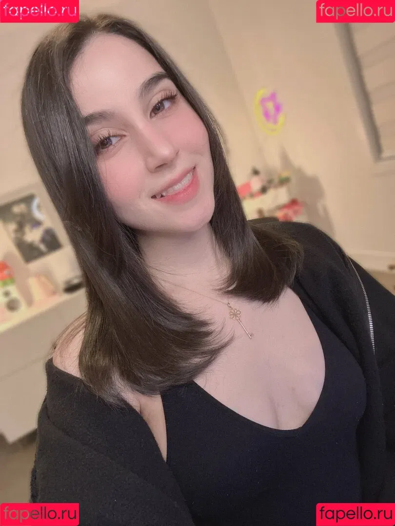 Midna Onlyfans Photo Gallery 