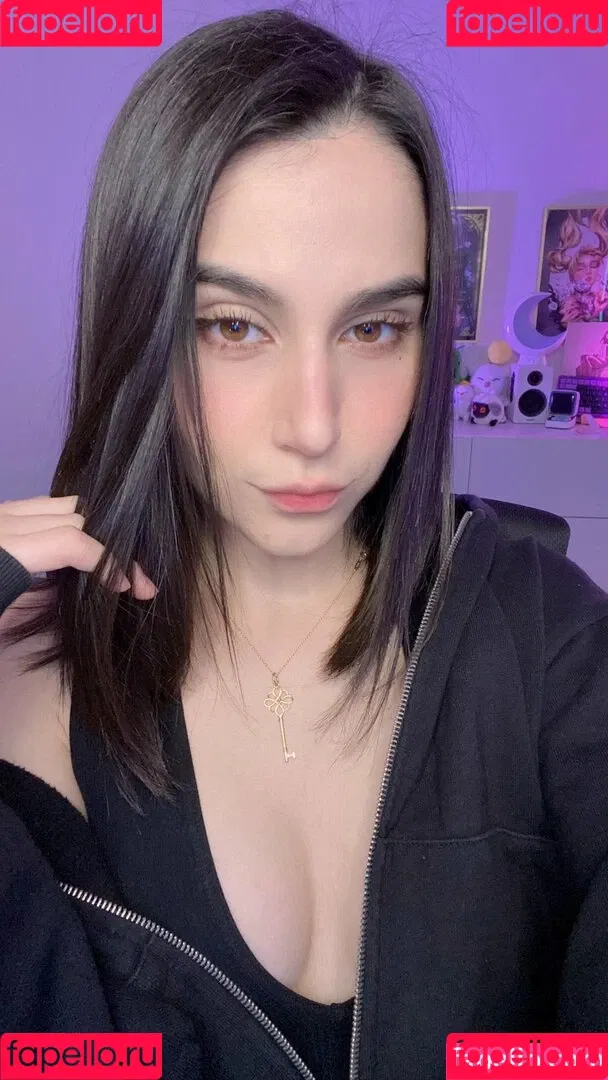 Midna Onlyfans Photo Gallery 