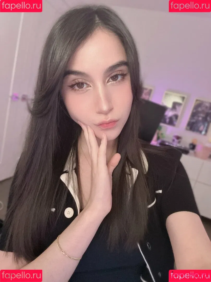 Midna Onlyfans Photo Gallery 