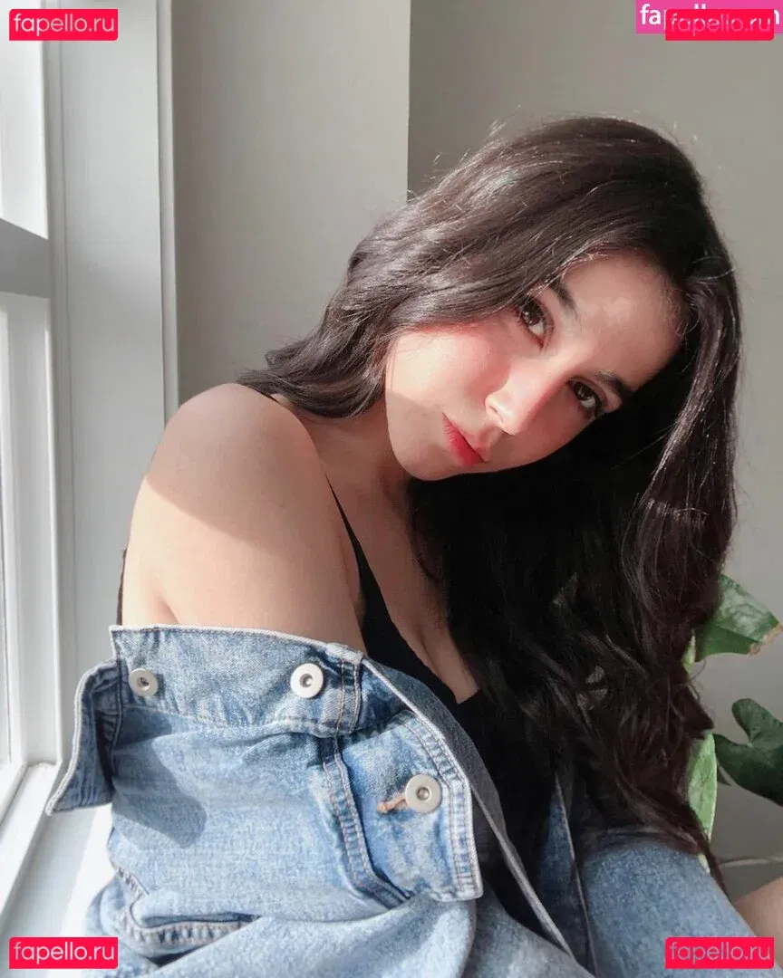 Midna Onlyfans Photo Gallery 