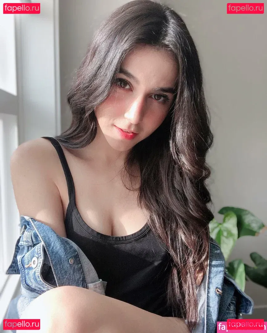 Midna Onlyfans Photo Gallery 