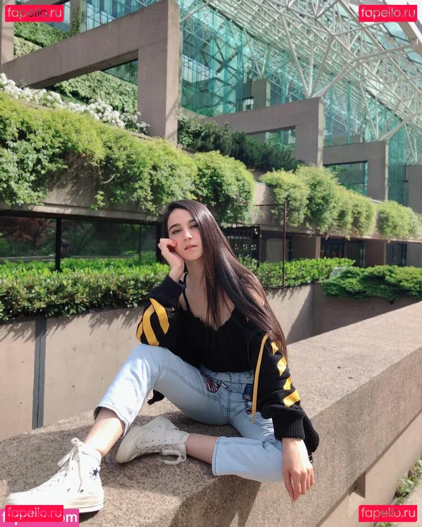 Midna Onlyfans Photo Gallery 